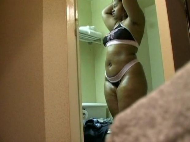 Chubby ebony girl gets recorded with hidden cam in the dressing room