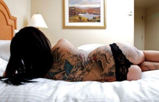 Sexy brunette butt in a incredible photo