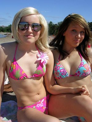 CHECK OUT THAT TUMMY!