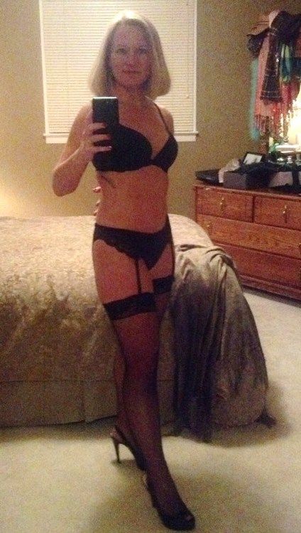 Grandma self shot, yupâ€¦



sheâ€™s 60!