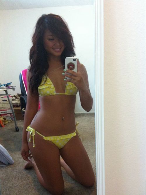 Hot girlfriend selfshot picture with amazing asian teen