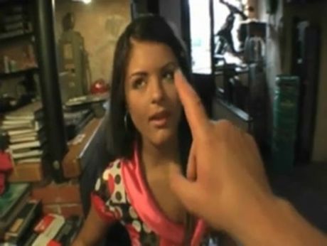 Awesome rookie head scene with beautiful brunette butt