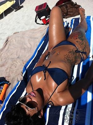 Not a *huge* fan of tattoos but this one looks AMAZING!