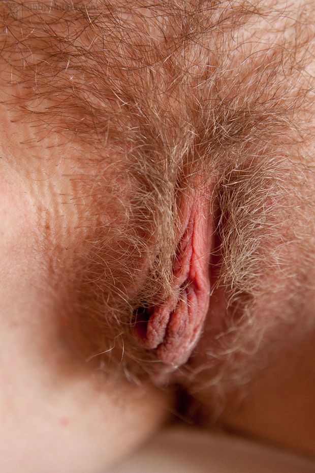 Incredible anal pussy pic featuring amazing muscular body