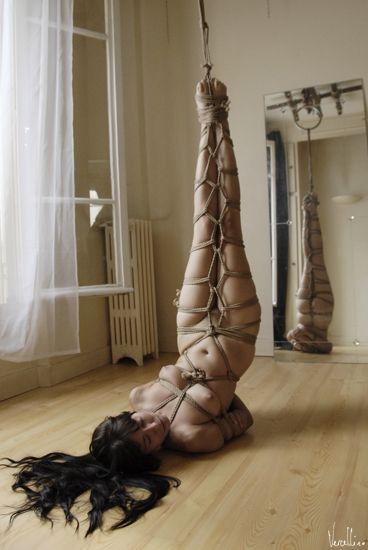 Rope work

Very pretty