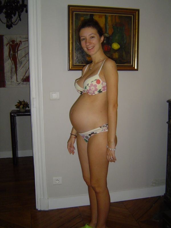 Incredible picture with a lovely mommy