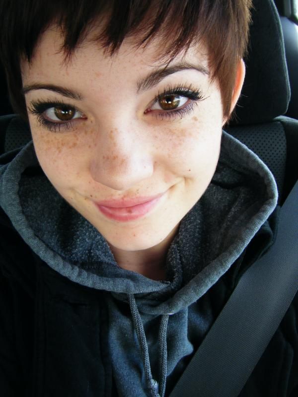 Stunning teen in this hot pic