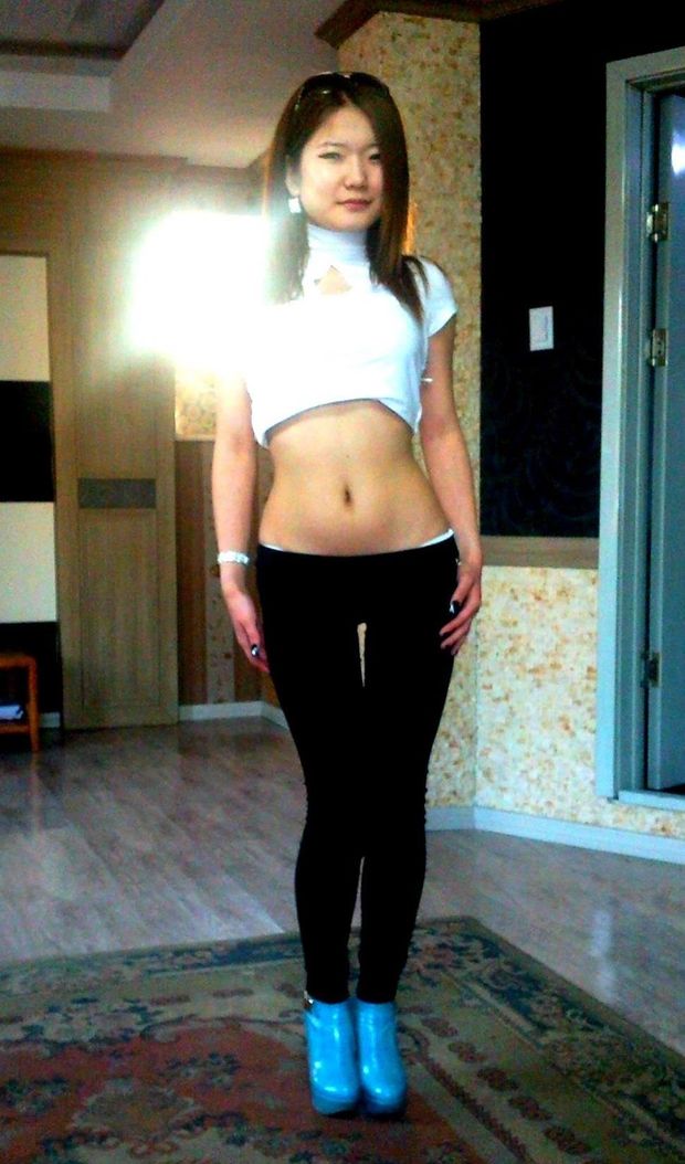 Superb chinese teen in a incredible homemade selfshot photo