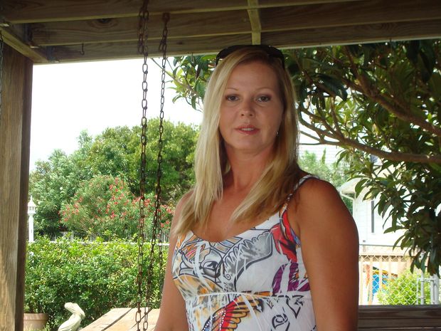 Superb blonde amateur in this incredible beginners picture