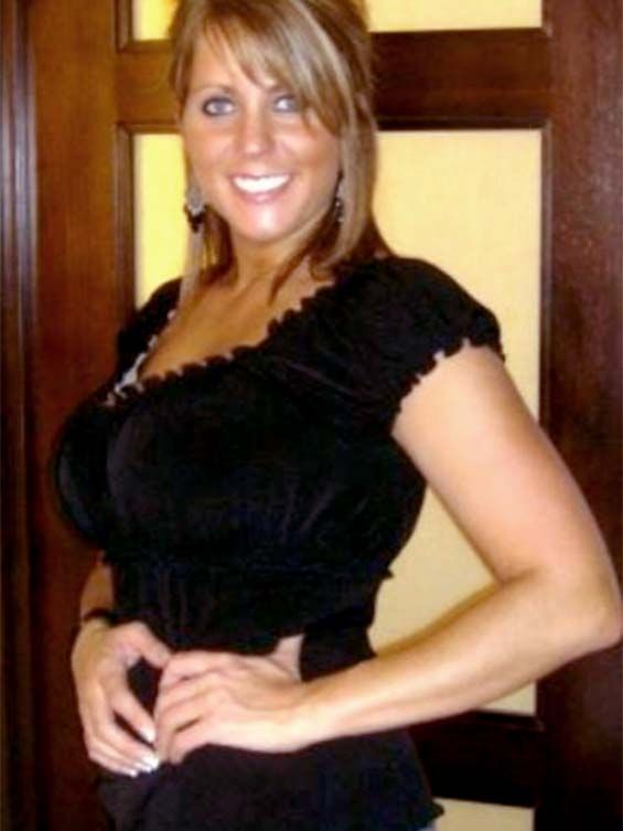 Lovely blonde hooters in this hot beginners picture