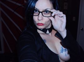 Hot homemade girl next door pic with a gorgeous brunette