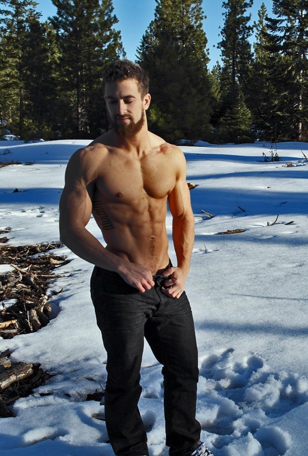 Superb gay athletic body in this amazing pic