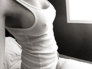 Sexy jugs in a incredible pic