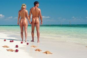 Hot novice picture with a gorgeous blonde booty