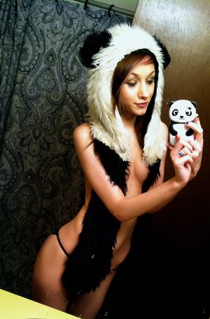 orchestraoffleshandbones: Panda ^_^