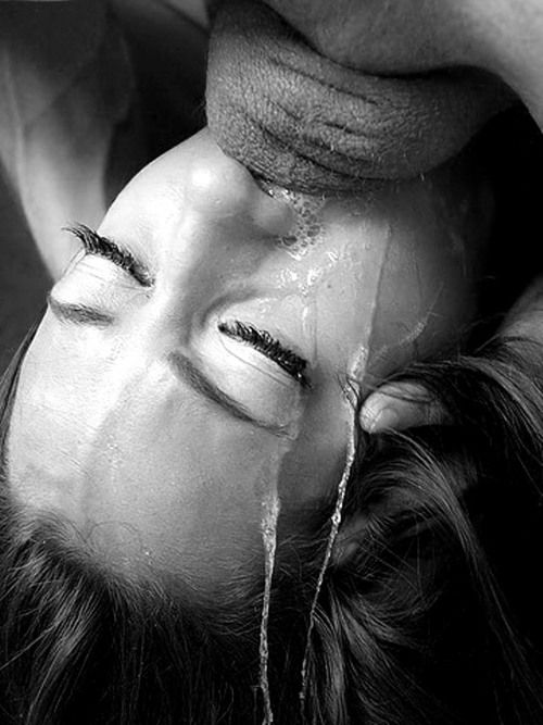 Lovely brunette in this awesome deepthroat picture
