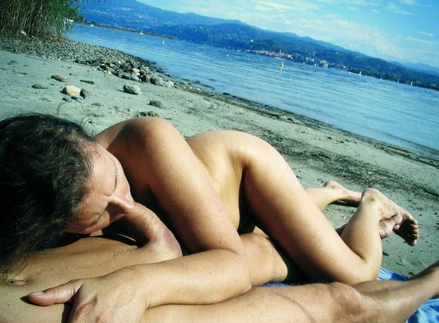 Sucking dick in beach