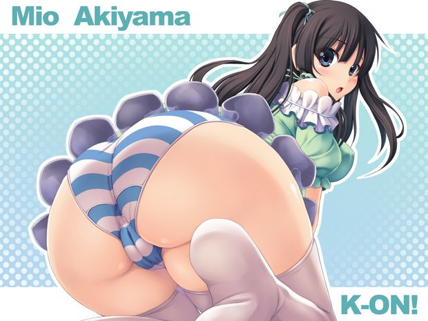 Lovely butt in awesome hentai panties pic