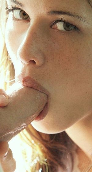 Gorgeous blonde teen in a incredible photo