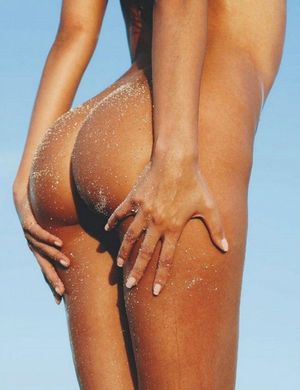 HOT heart shaped ass