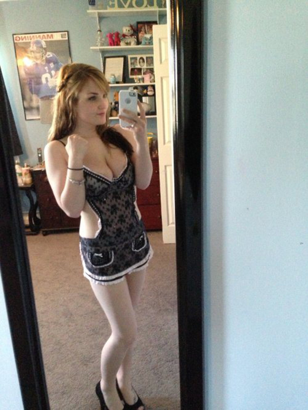 Superb brunette jugs in this amazing rookie pic