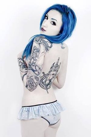 Beautiful emo lingerie in a awesome picture