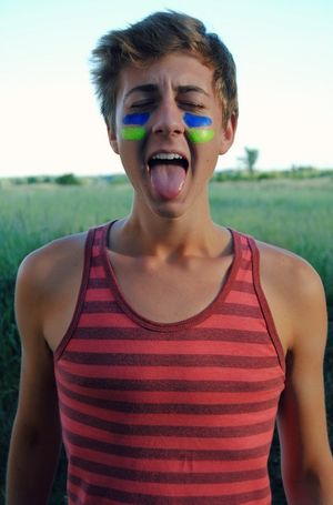 Hot gay teen in awesome picture