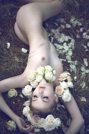 Beautiful Nude Teen & White Roses
