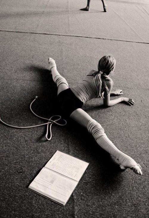Full Split Ballet Style