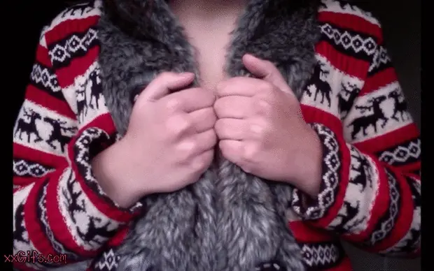 Babe showing her white tits