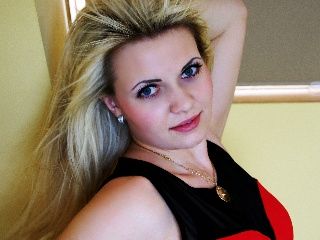 MichelleLovely hat 1 neues Bild im Profil!