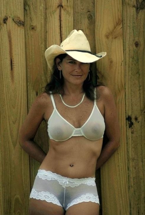 Sexy mommy beginners in a amazing homemade pic