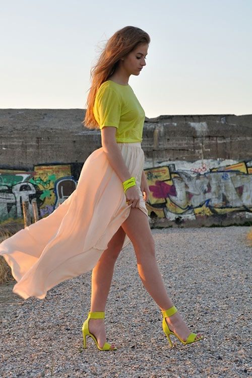 Beautiful flowing dress and heels!  But the legs are off the chart gorgeous!