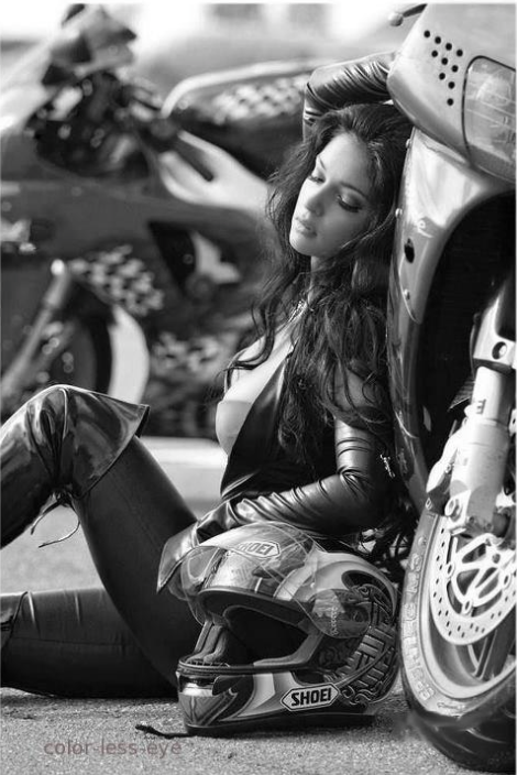 Lovely brunette in a incredible rookie photo