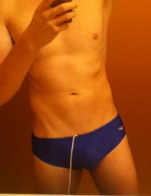 Anyone like a tight speedo