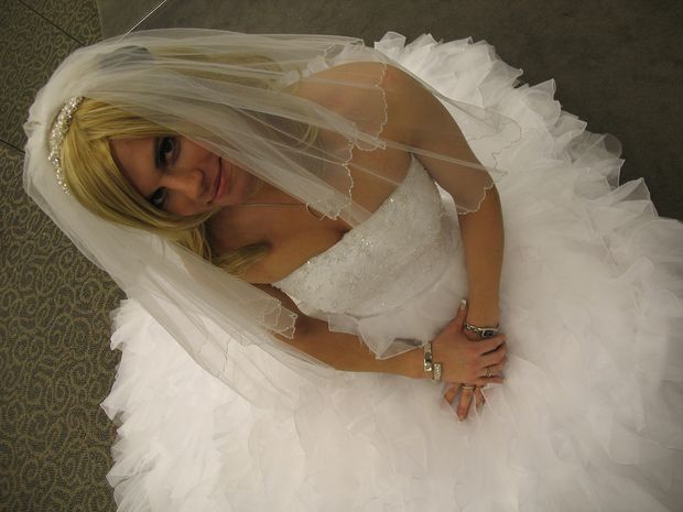 Femboy Jenny in her wedding dress!
