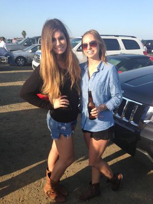 two country girls, the one on the left gives amazing blow jobs and can ride cock perfectly!