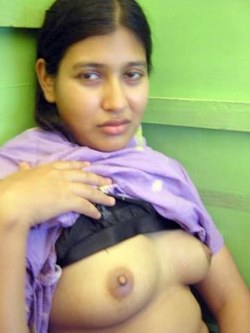 Showing her Indian tits....!