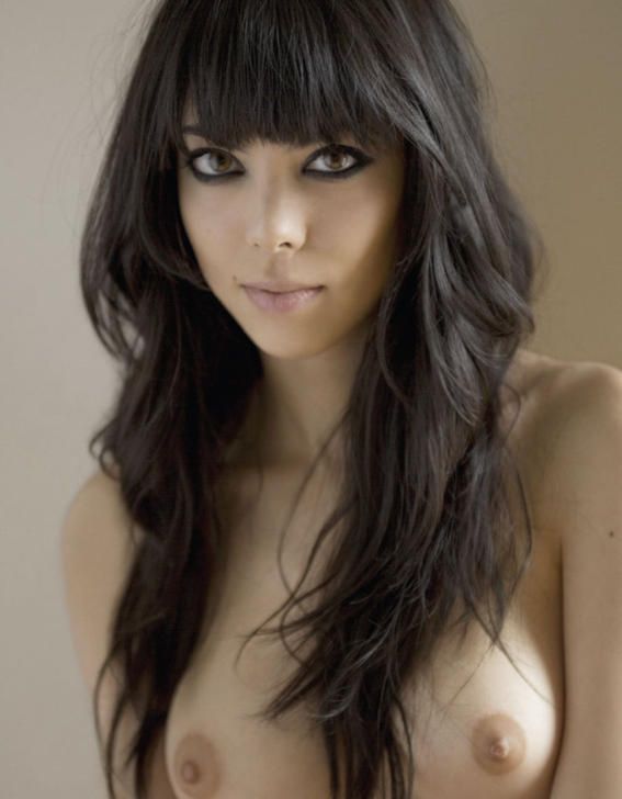 Sexy emo in this hot pic