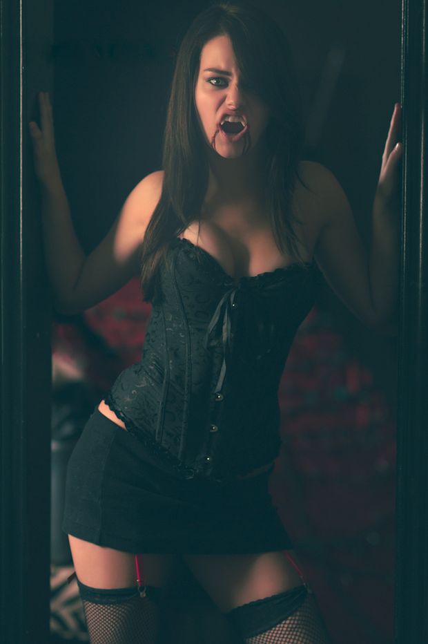 Awesome pic with a lovely brunette