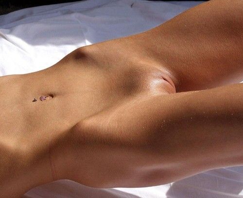 Sexy teen in this amazing pussy pic