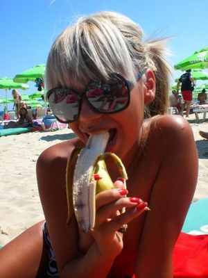 Amazing pic with a hot blonde