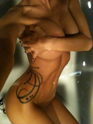 Stunning muscular body in a incredible pic