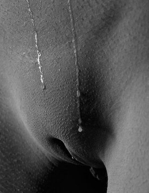 juice on the pussy...