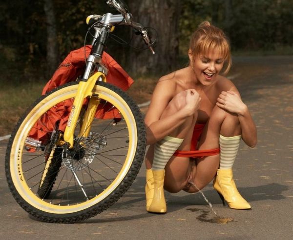 The post pissing_0227 appeared first on Watersports - Golden Shower, Piss Swallowing, Pee Fetish Photos.
