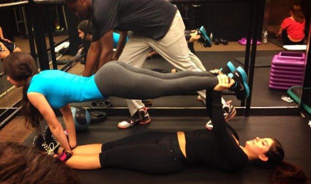 Hot amateur ass in yoga pants