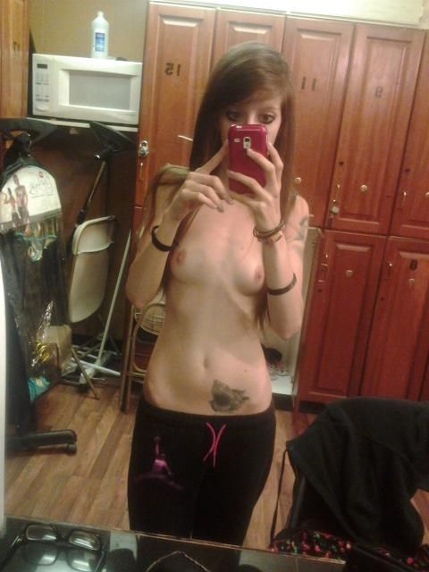 Some nice small itty bitty titties on this hot selfshot teen
