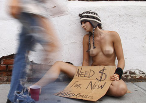 Naked Babe Beggin For Spare Coinage In NYC..