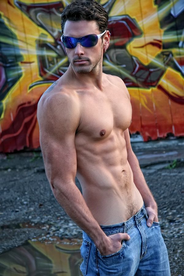 gay porn star Jeremy Bilding | aka Ryan Driller (real name: Adam Cuculich)