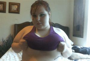 bet she got some hot pussy..